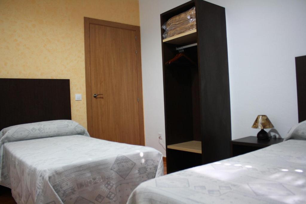 سانتا كولوما دي فارنرس Aparthotel Can Gallart الغرفة الصورة