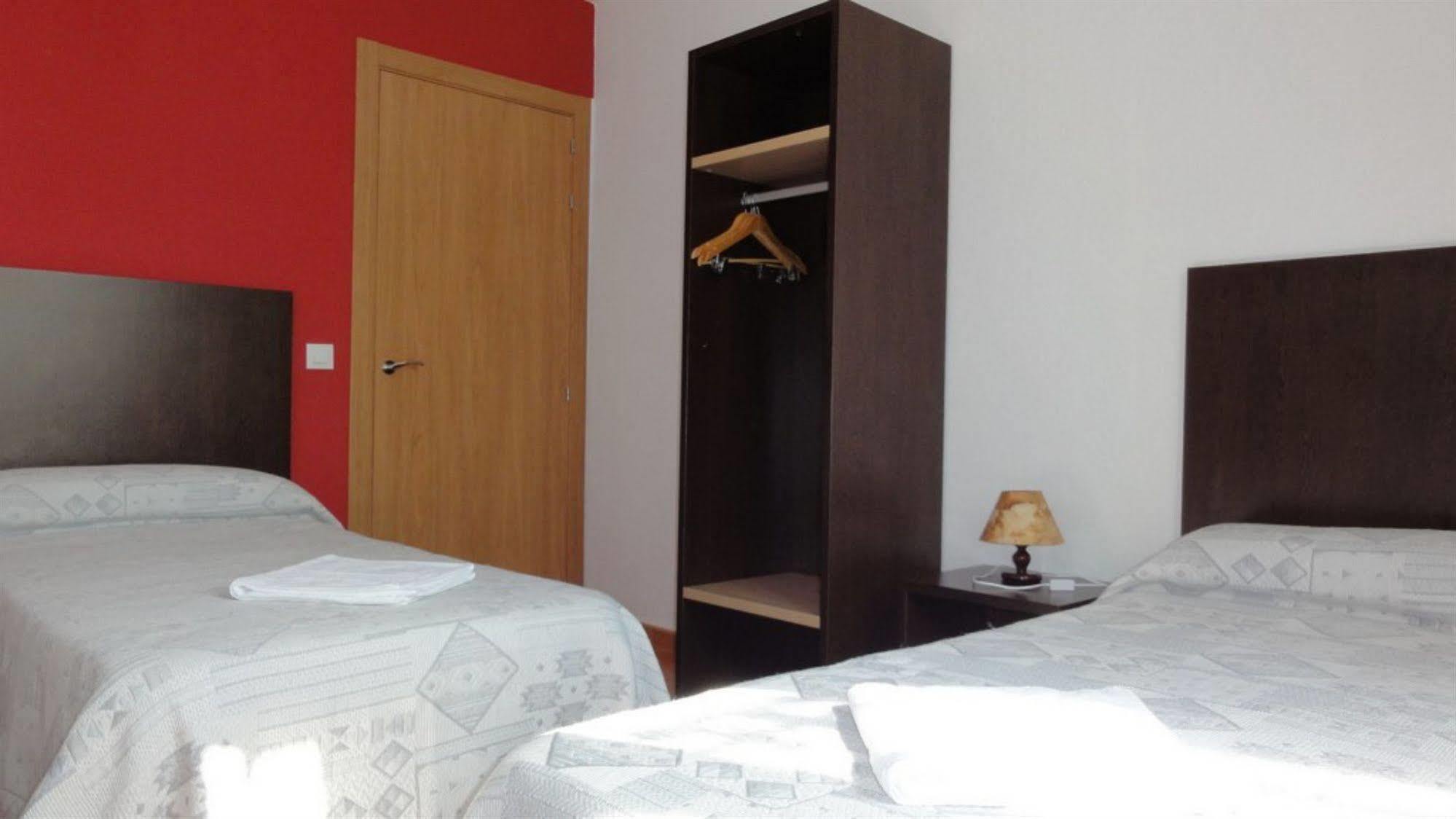 سانتا كولوما دي فارنرس Aparthotel Can Gallart المظهر الخارجي الصورة